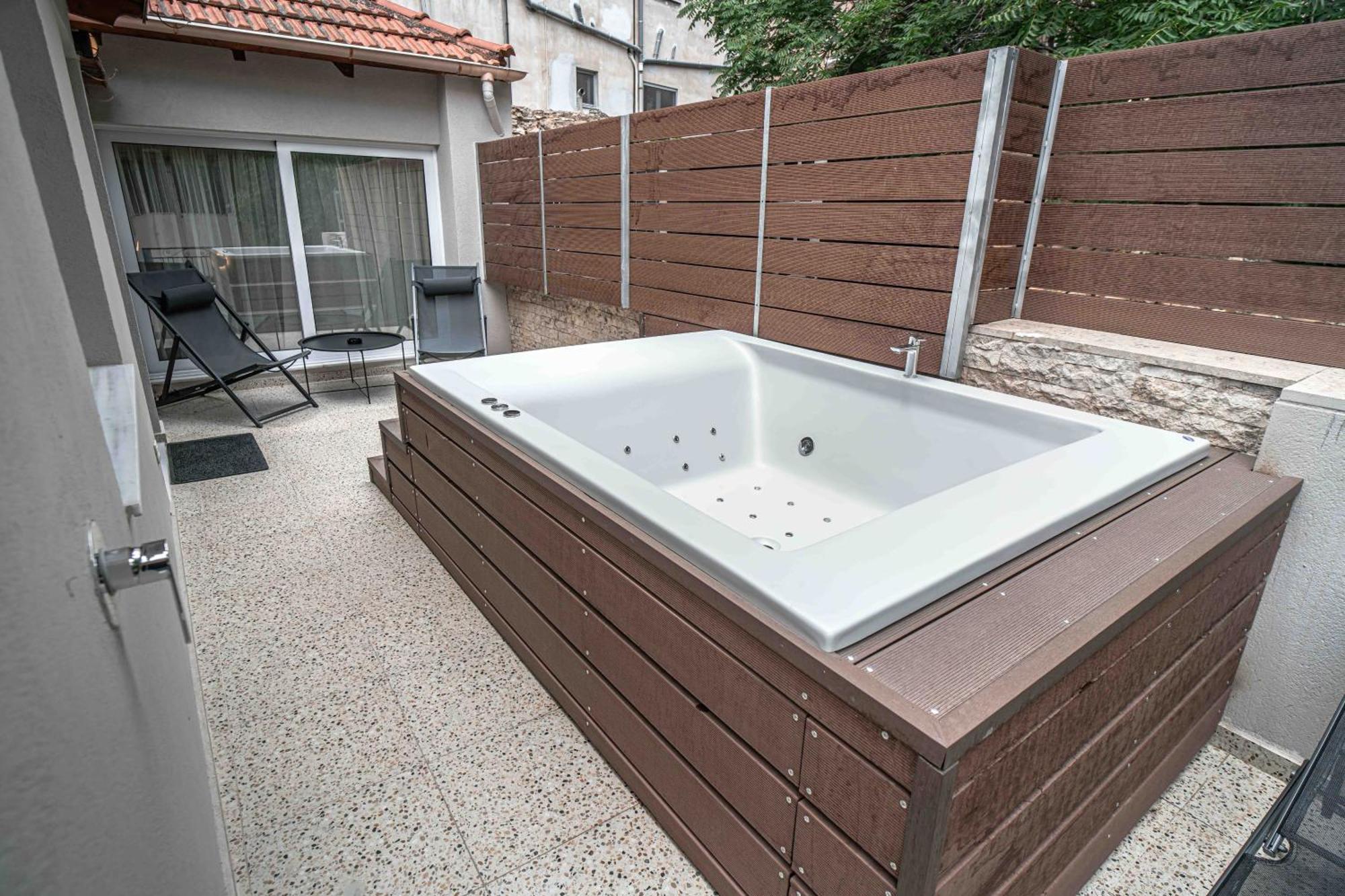 Belle Athenes - Luxury Rooms At Monastiraki Railway Station エクステリア 写真