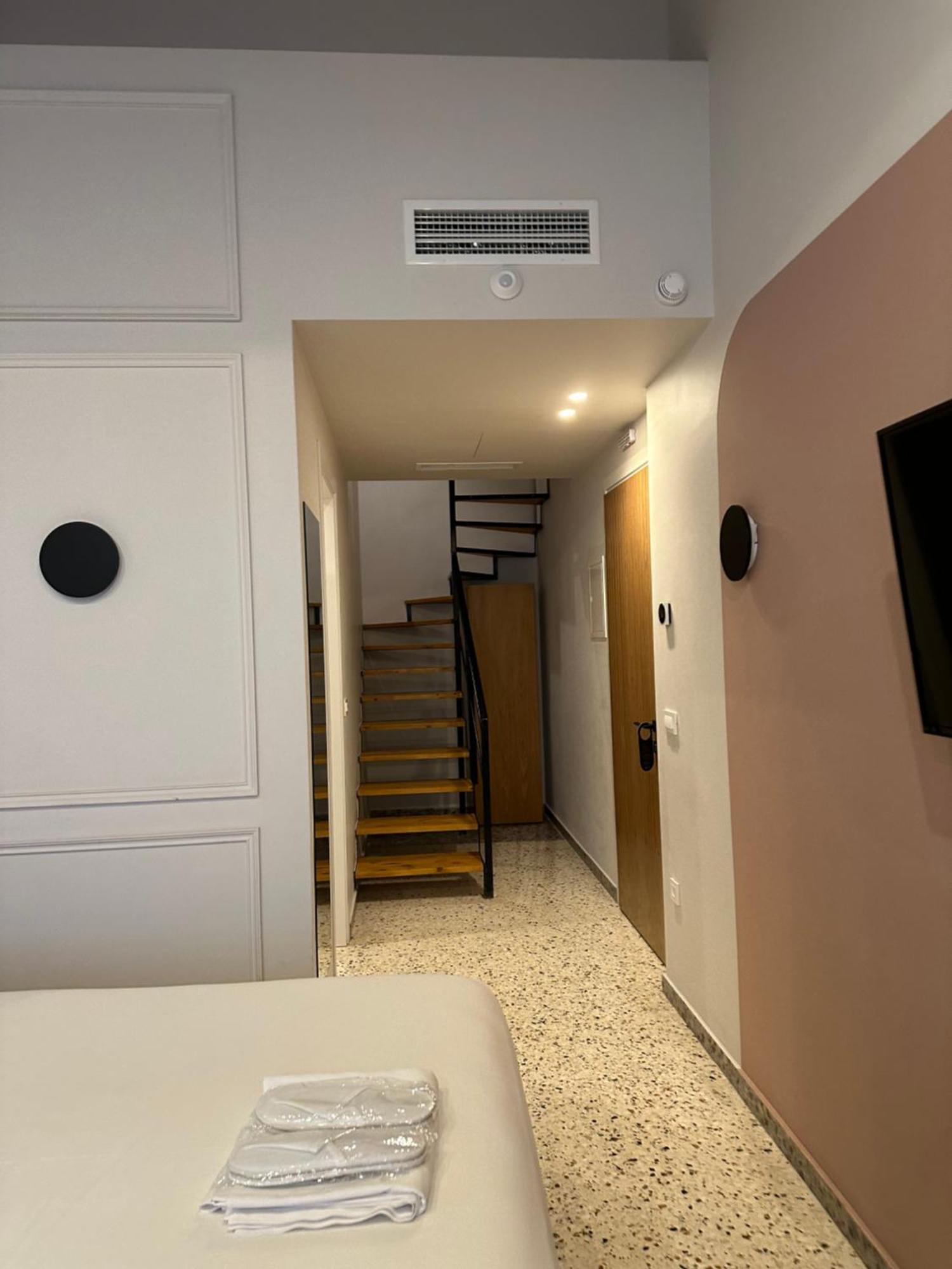 Belle Athenes - Luxury Rooms At Monastiraki Railway Station エクステリア 写真
