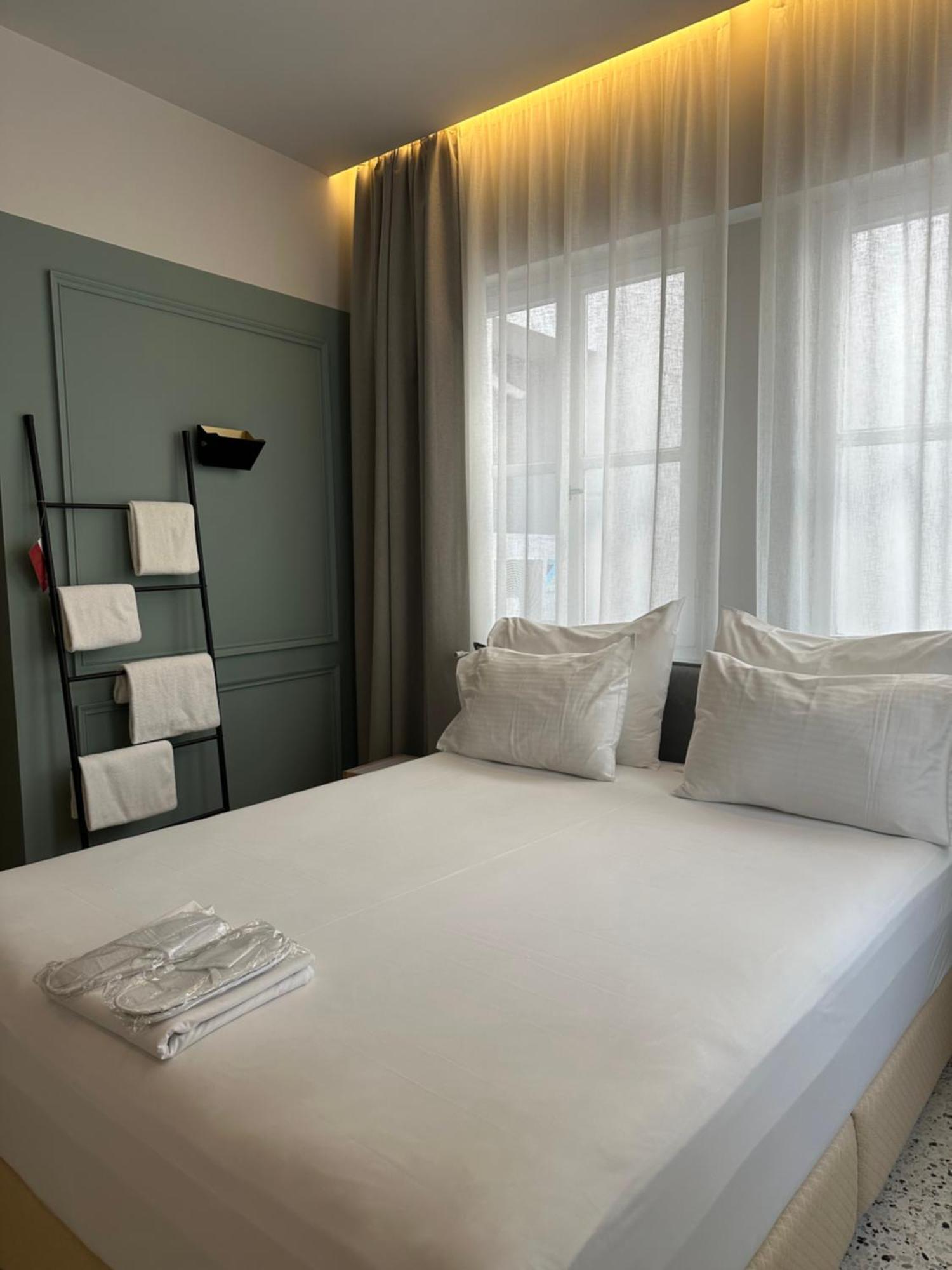 Belle Athenes - Luxury Rooms At Monastiraki Railway Station エクステリア 写真